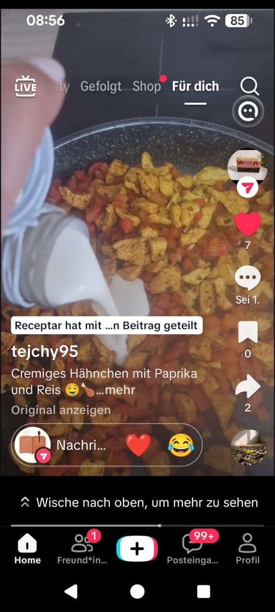 Screenshot: Teilen-Pfeil rechts neben einem TikTok-Video